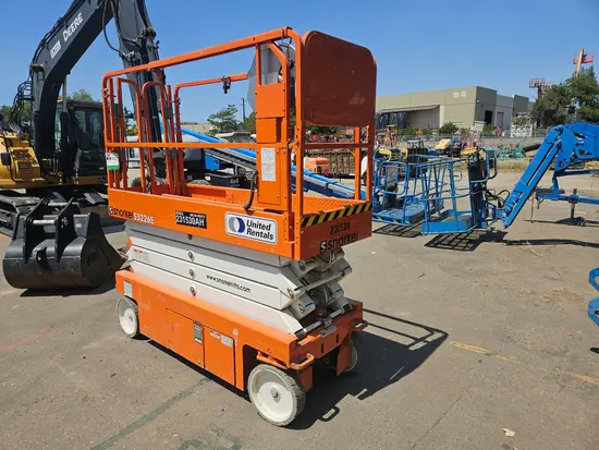 2019 Snorkel S3226E Scissor Lift