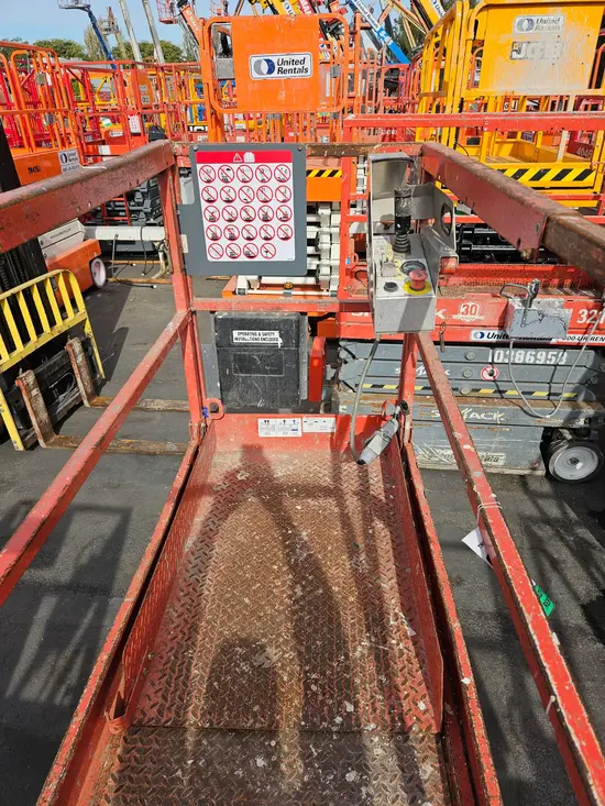 2013 Skyjack SJIII3219 Scissor Lift