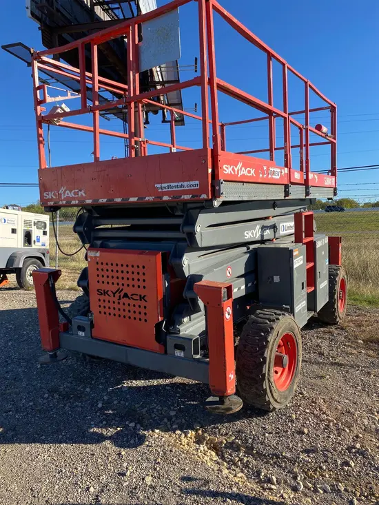 2018 Skyjack SJ8841RT Rough Terrain Scissor Lift