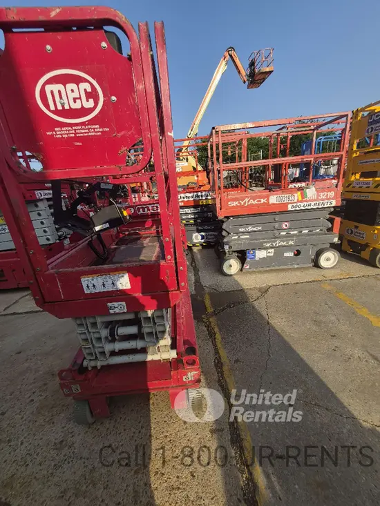 2017 MEC 1330SE Scissor Lift