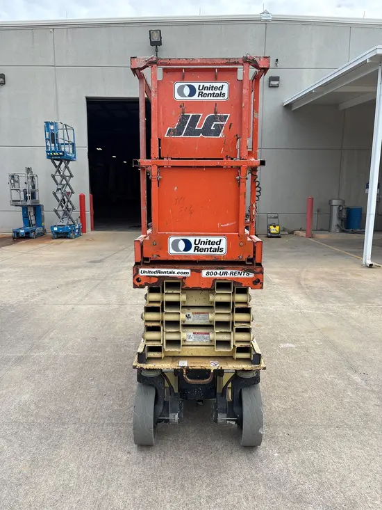 2017 JLG 2632ES Scissor Lift