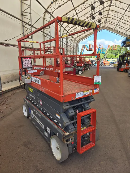 2018 Skyjack SJIII3226 Scissor Lift