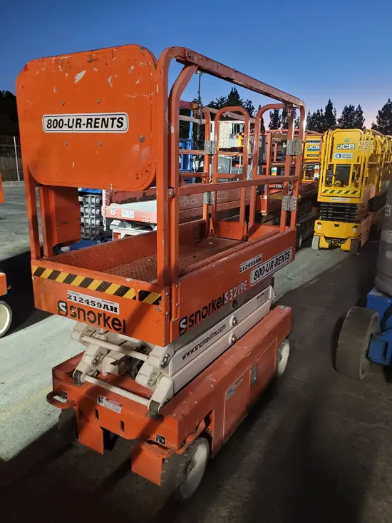 2018 Snorkel S3219E Scissor Lift
