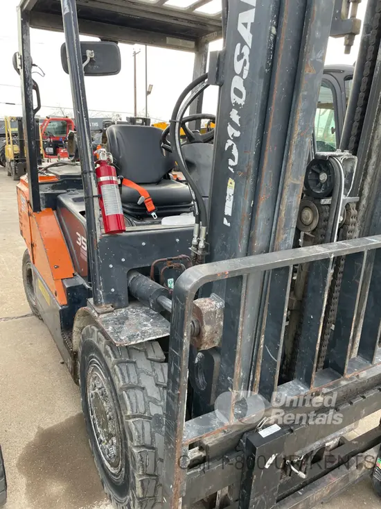 2019 Doosan G35S-7DF Warehouse Forklift
