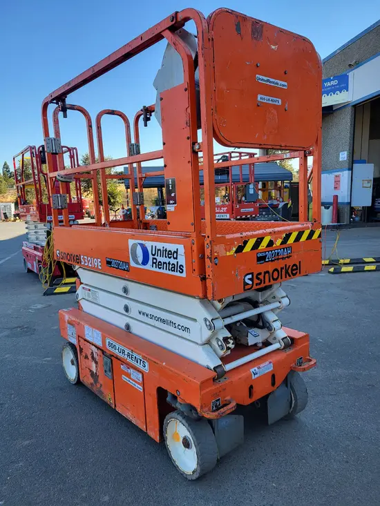2018 Snorkel S3219E Scissor Lift