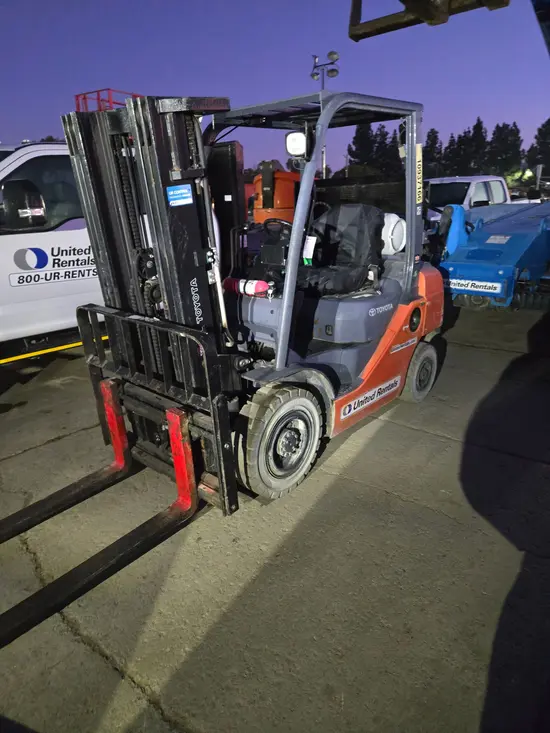 2019 Toyota 8FGU25 Warehouse Forklift