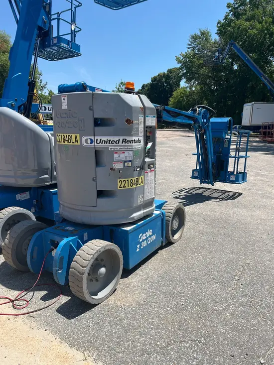 2015 Genie Z-30/20N Articulating Boom Lift