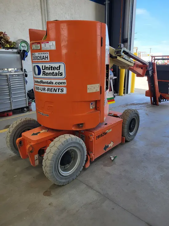 2018 JLG E300AJP Articulating Boom Lift
