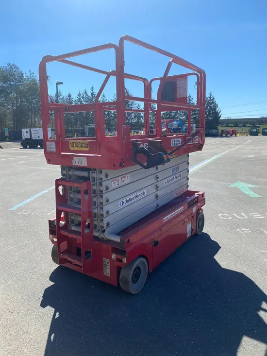 2018 MEC 4046SE Scissor Lift