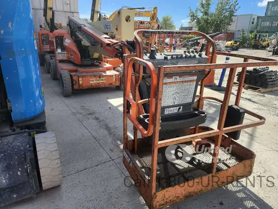 2013 JLG E450AJ Articulating Boom Lift