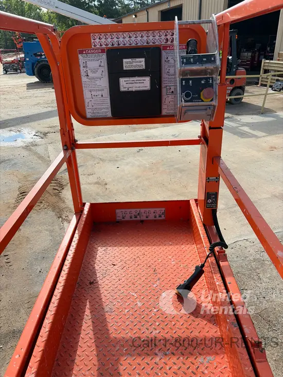 2021 Snorkel S3215E Scissor Lift