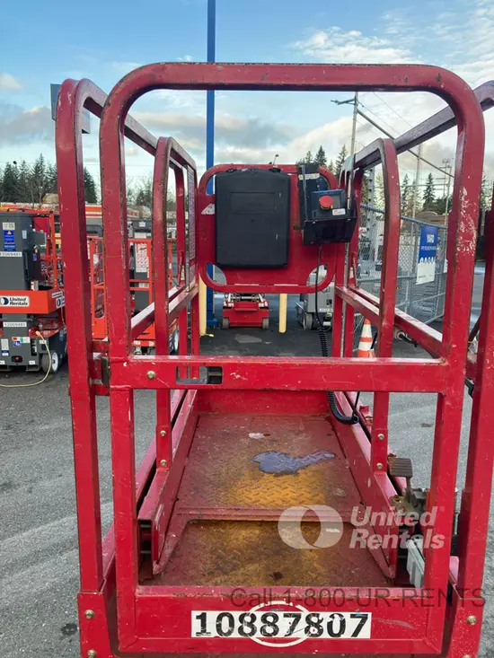 2019 MEC 1330SE Scissor Lift