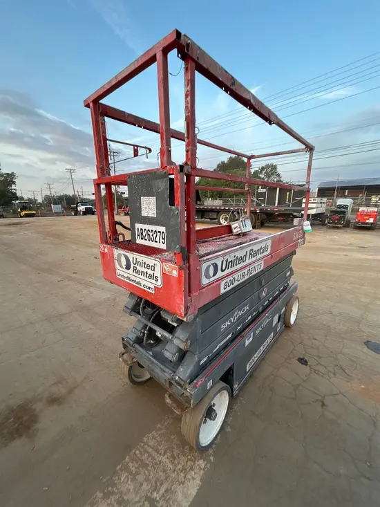 2017 Skyjack SJIII3226 Scissor Lift