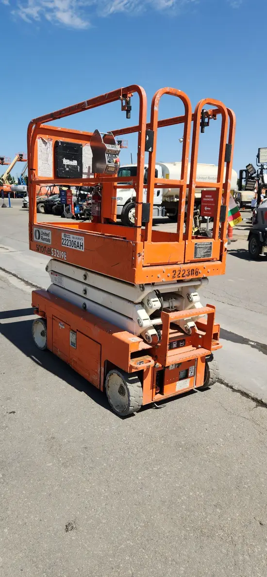 2019 Snorkel S3219E Scissor Lift