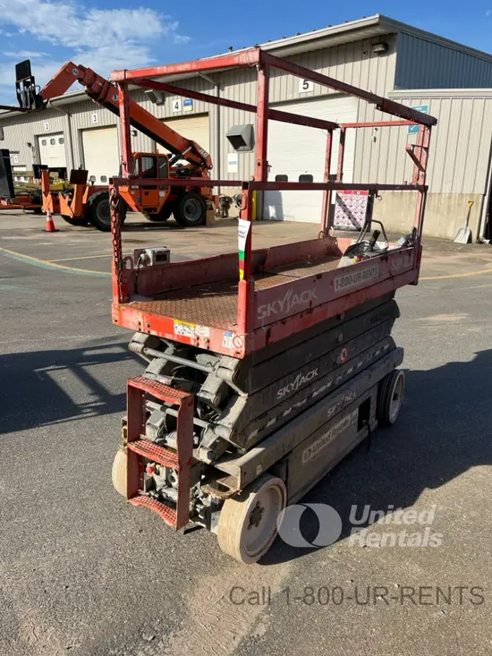 2017 Skyjack SJIII3226 Scissor Lift