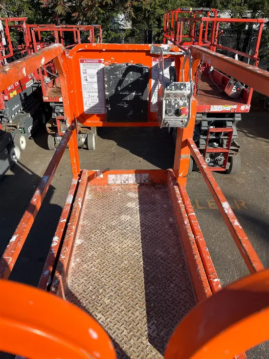 2017 Snorkel S3219E Scissor Lift