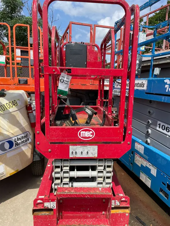2017 MEC 1330SE Scissor Lift