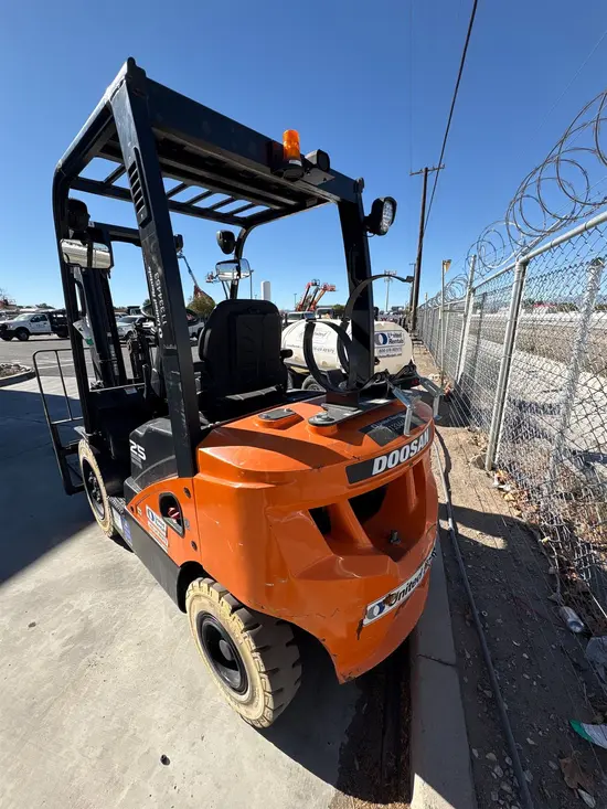 2022 Doosan D30S-7 Warehouse Forklift