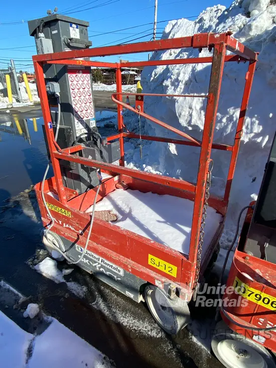 2019 Skyjack SJ12 Self-Propelled One-Person Lift