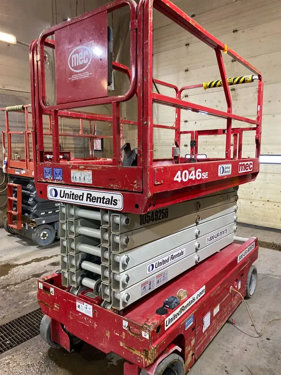 2016 MEC 4046SE Scissor Lift