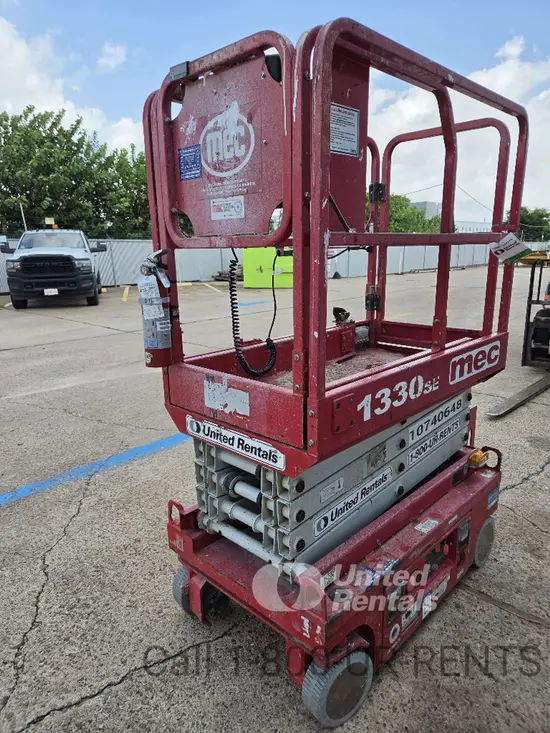2018 MEC 1330SE Scissor Lift