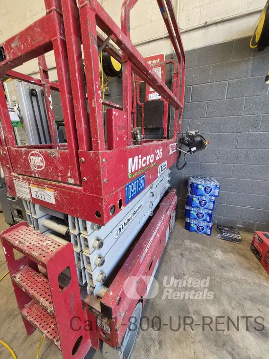 2019 MEC MICRO 26 Scissor Lift