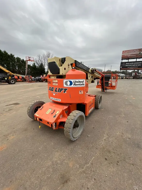 2015 JLG E450AJ Articulating Boom Lift