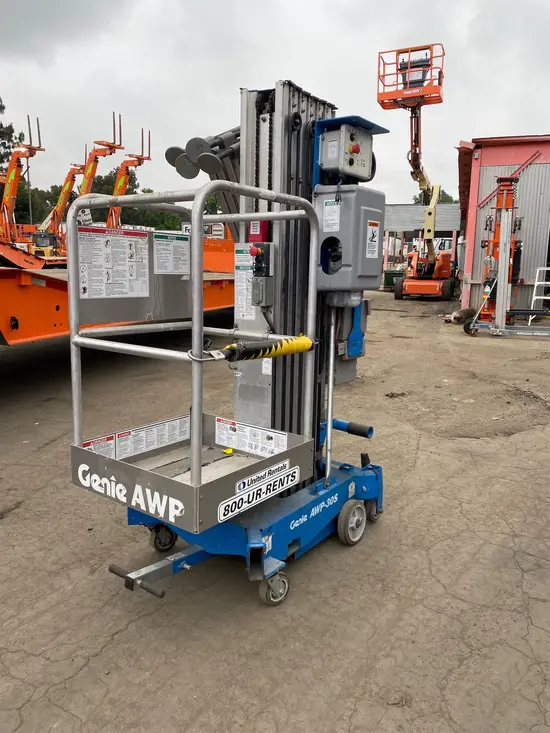 2018 Genie AWP-30S Pusharound Lift