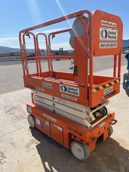 2019 Snorkel S3219E Scissor Lift