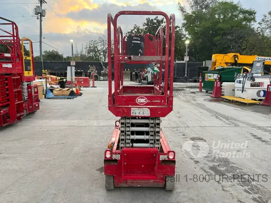 2018 MEC MICRO 19 Scissor Lift
