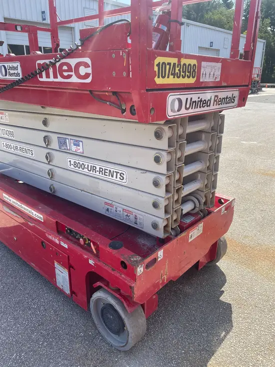 2018 MEC 4046SE Scissor Lift