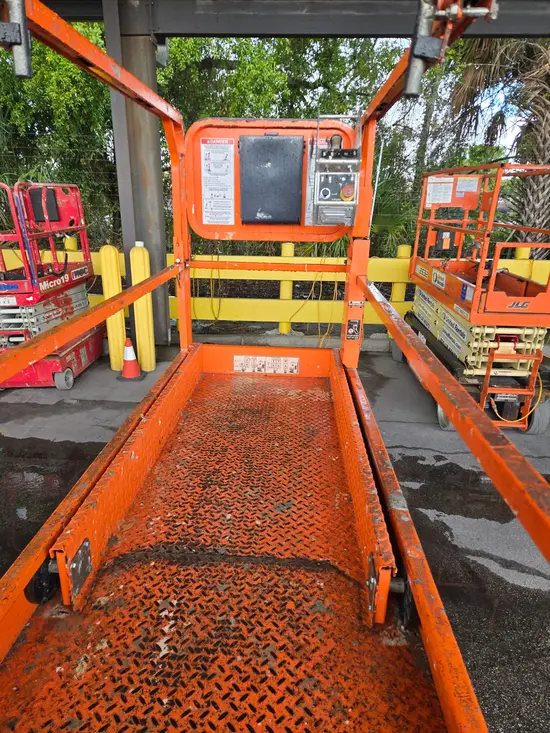 2019 Snorkel S3226E Scissor Lift