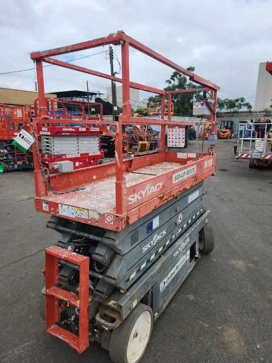 2018 Skyjack SJIII3226 Scissor Lift