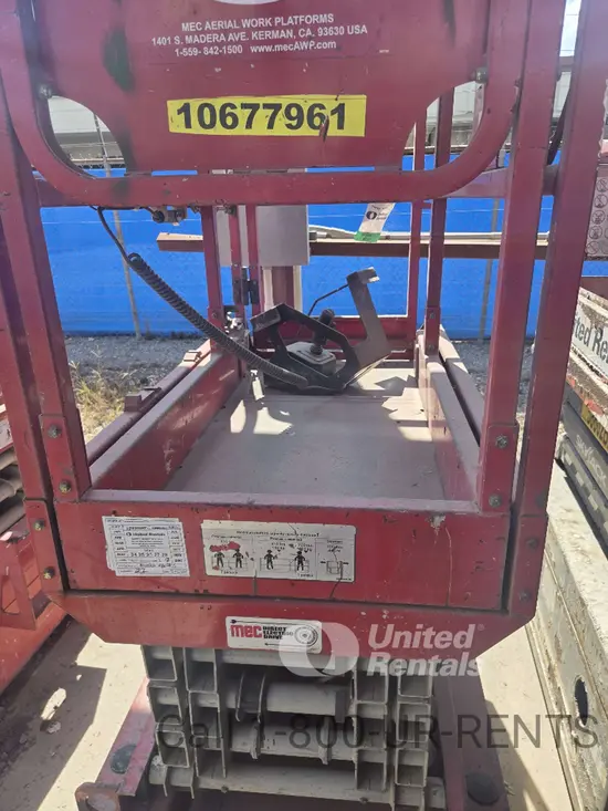 2017 MEC 1330SE Scissor Lift