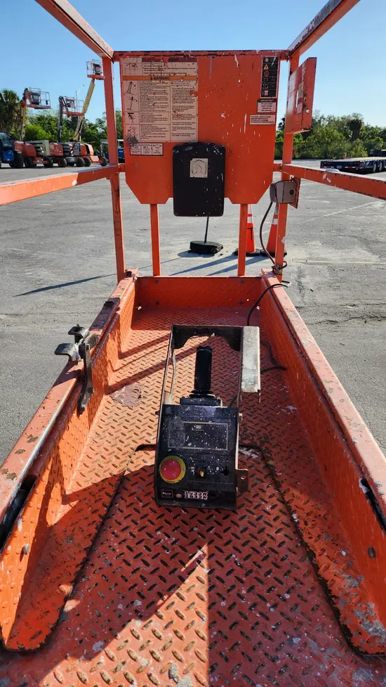 2018 JLG 1932R Scissor Lift