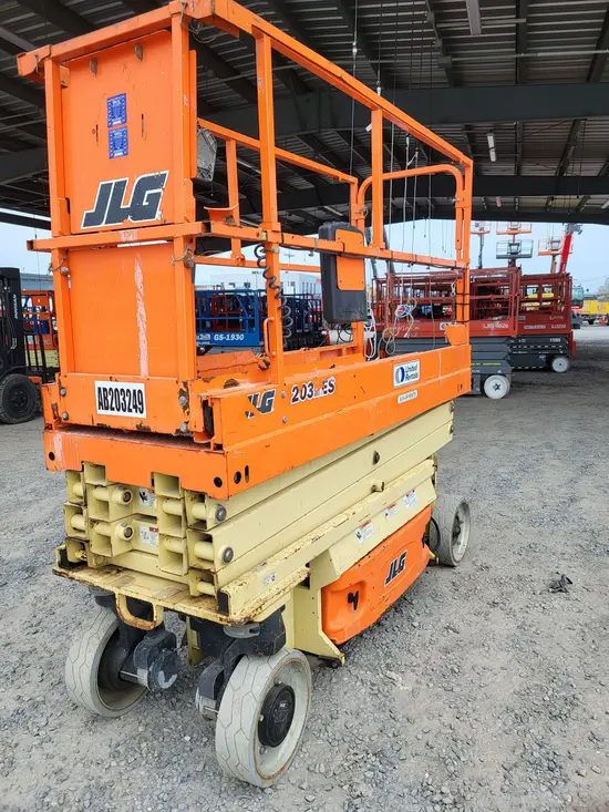 2018 JLG 2032ES Scissor Lift
