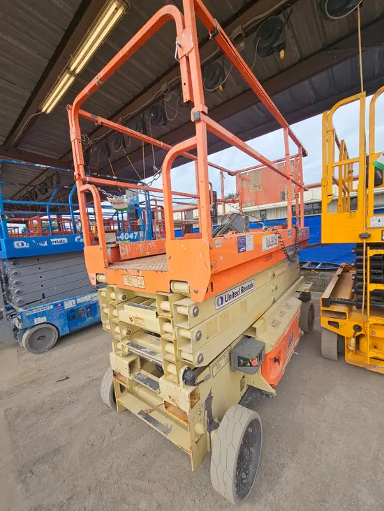 2017 JLG 2646ES Scissor Lift