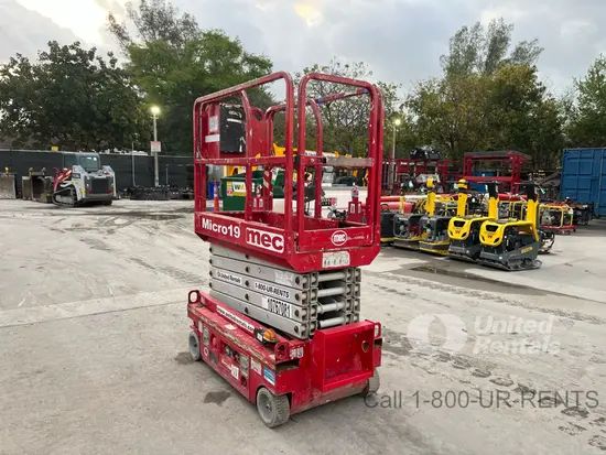 2018 MEC MICRO 19 Scissor Lift