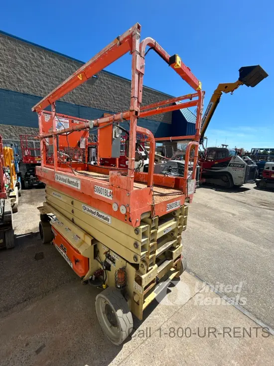 2017 JLG 3246ES Scissor Lift