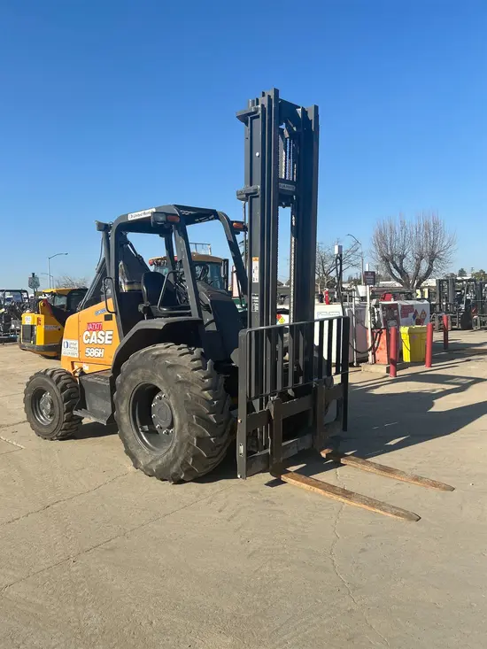 2021 Case 586H Forklift