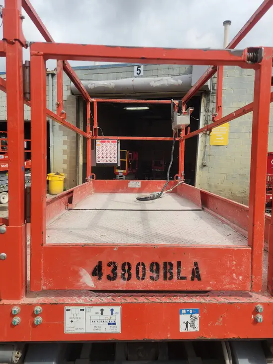 2017 Skyjack SJIII4740 Scissor Lift