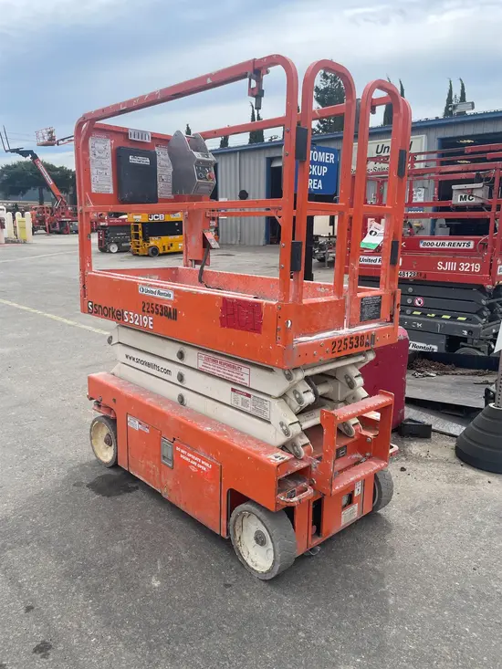 2019 Snorkel S3219E Scissor Lift