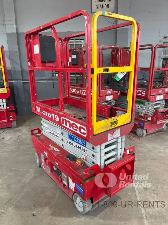 2017 MEC 1330SE Scissor Lift