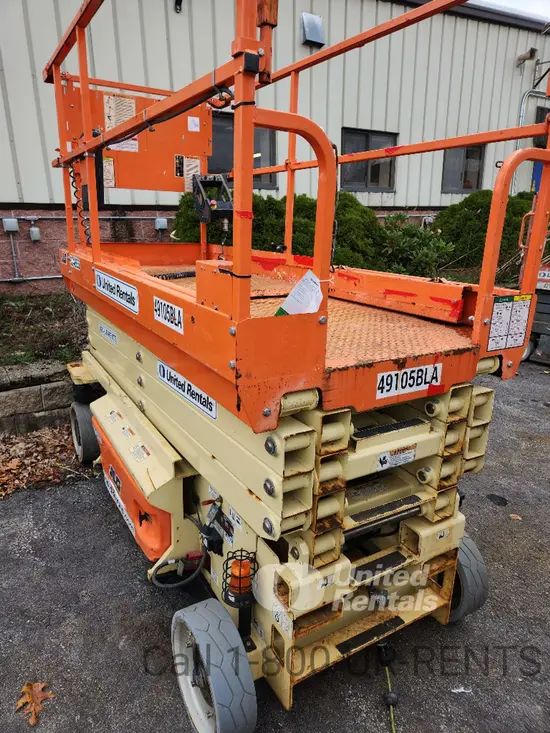 2017 JLG 3246ES Scissor Lift