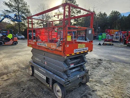 2018 Skyjack SJIII4632 Scissor Lift