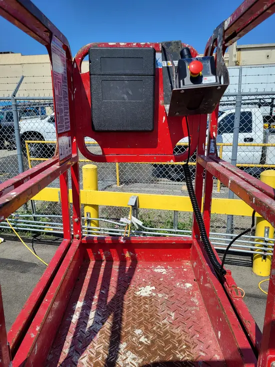 2018 MEC 1330SE Scissor Lift