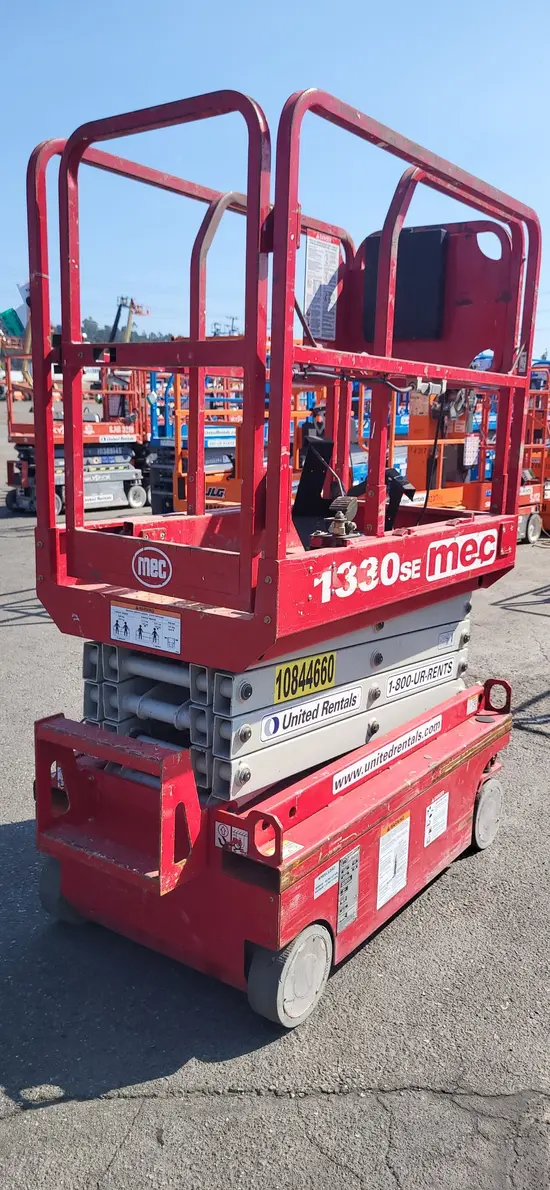 2018 MEC 1330SE Scissor Lift