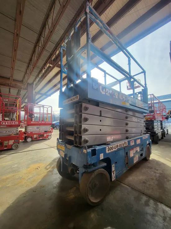 2017 Genie GS-3232 Scissor Lift