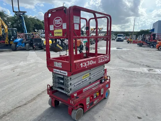 2018 MEC 1330SE Scissor Lift