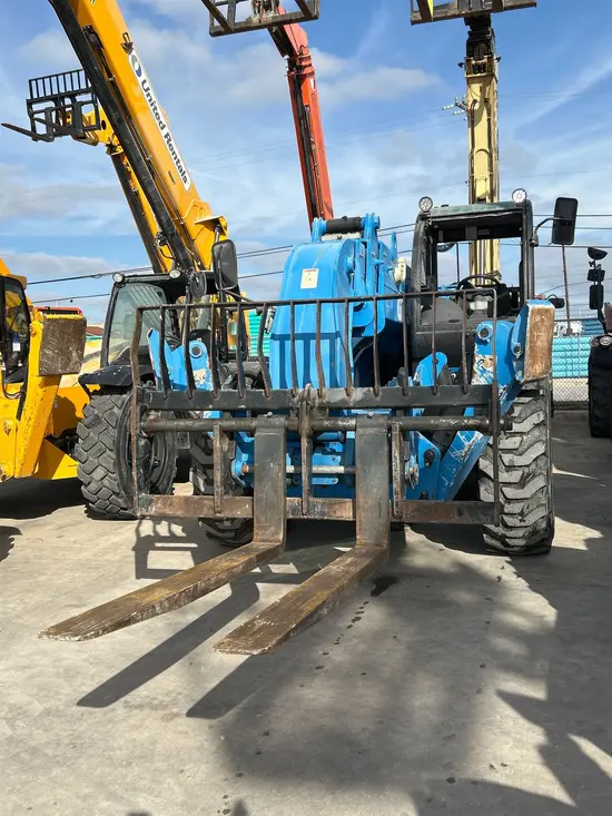 2018 Genie GTH-1256 Forklift